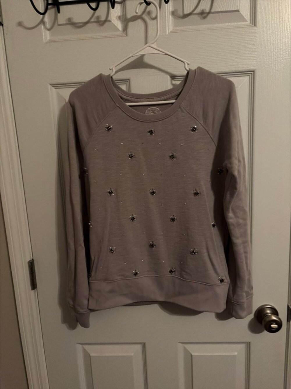 Sweater - Picture 1 of 4